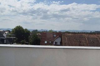 Wohnung kaufen in Krähenäckerweg 13, 72124 Pliezhausen, Charmante 3,5-Zimmer Maisonette-Wohnung mit Balkon in Pliezhausen