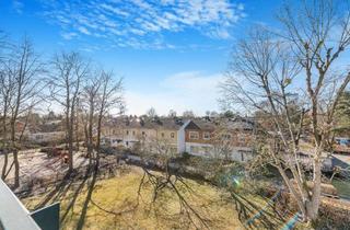 Wohnung kaufen in Gütergotzer Straße, 14165 Zehlendorf, Bezugsfrei! 4 Zimmer mit Sonnigem Balkon. Renovierungsbedürftig
