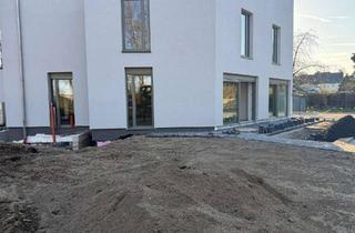 Wohnung mieten in Dickebankstr. 23, 44866 Wattenscheid, Wohnen, wie man es sich erträumt - 129qm mit Garten