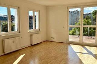 Wohnung mieten in Mecklenburgstraße 73, 19053 Altstadt, Attraktive 3-Zimmer-Wohnung mit Dachterrasse u. EBK im Herzen von Schwerin