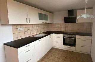 Wohnung mieten in 37574 Einbeck, 4-Zimmerwohnung mit grosser Dachterrasse, 2 Bädernund separatem Eingang