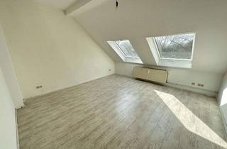 Wohnung mieten in Waldstrasse 85, 47057 Neudorf-Süd, **2 NKM frei!!** 3-Zimmer Dachgeschosswohnung zur eigenen Renovierung
