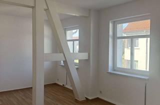 Wohnung mieten in Weimarer Straße 72, 98693 Ilmenau, Helle und modernisierte 3-Zimmer-Wohnung mit Stellplatz in Ilmenau – ab sofort verfügbar!