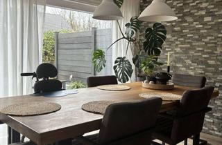 Haus kaufen in 42499 Hückeswagen, Saniertes Reihenmittelhaus mit 4 Zimmern und 2 Garagen