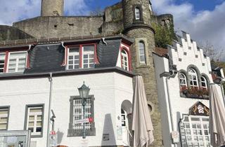 Bauernhaus kaufen in 65817 Eppstein, Wohnen in der Burgstraße _ mit Blick zur Burg!