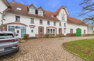 Bauernhaus kaufen in 32683 Barntrup, Kapitalanlage & EigennutzungSaniertes Bauernhaus mit vermietetem 4-Parteien-Anbau