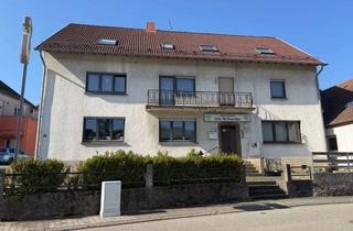 Anlageobjekt in 66887 Jettenbach, Viel Potential: Großes Haus mit jeder Menge Platz in Jettenbach