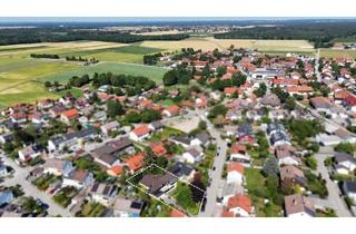 Haus kaufen in 85649 Brunnthal, Brunnthal - Großzügiges Anwesen inkl. Einliegerwohnung und Baureserve in Brunnthal