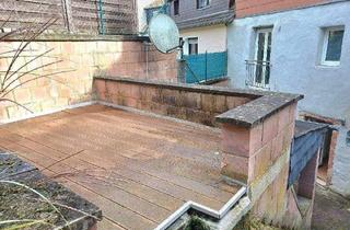 Reihenhaus kaufen in Elversbergerstrasse 25, 66386 St. Ingbert, Sankt Ingbert - Renoviert und saniert - Wohnhaus mit 2 Bäder, 1 GWC, Innenhof, Terrasse, Garten, 2 Stellplätzen am Haus, in St. Ingbert (Nähe Krankenhaus))