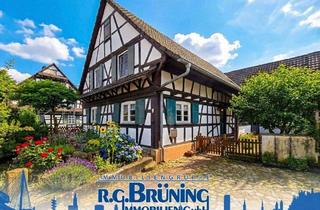 Haus kaufen in 77694 Kehl, Kehl - Denkmalgeschütztes 3-Familienhaus mit Schwimmteich in Kehl