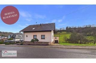 Haus kaufen in 66693 Mettlach, Mettlach / Bethingen - BETHINGEN: GEPFLEGTES WOHNHAUS MIT 2 WOHNUNGEN 3 GARAGEN 2 CARPORTSTELLPLÄTZE