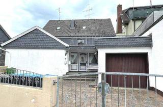 Einfamilienhaus kaufen in 45549 Sprockhövel, Sprockhövel - Vielseitige Immobilie: Einfamilienhaus mit Appartement und vermietetem Ladenlokal in zentraler Lage
