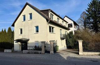 Mehrfamilienhaus kaufen in 91757 Treuchtlingen, Treuchtlingen - DAS INVEST - Mehrfamilienhaus mit zwei Garagen, Carport und Garten