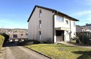 Haus kaufen in 74182 Obersulm, Obersulm - Vermietetes Dreifamilienhaus in Obersulm-Willsbach