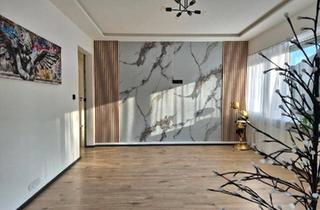 Haus kaufen in 55481 Kirchberg, Kirchberg (Hunsrück) - Neu Renoviertes Bungalow zu verkaufen