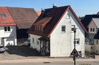 Einfamilienhaus kaufen in 75449 Wurmberg, Wurmberg - Freistehendes Einfamilienhaus mit Einliegerwohnung, Scheune und Garten