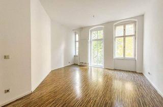 Wohnung kaufen in Wilhelminenhofstraße 35, 12459 Berlin, Berlin - Charmante 2-Zimmer-Wohnung mit klassischem Ambiente