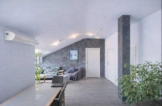 Wohnung kaufen in 75180 Pforzheim, Pforzheim - Wohnen über den Dächern: Helle 2-Zimmer-Wohnung mit Dachterrasse und Tiefgarage in Bestlage