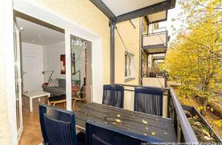 Haus kaufen in Werner-Kube-Straße 7, 10407 Berlin, Berlin - Very attractive 1930s apartment iwith a balcony and large green courtyard