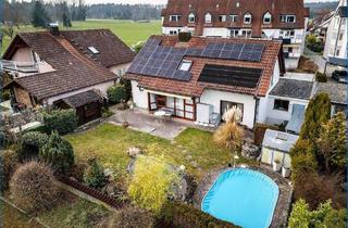 Einfamilienhaus kaufen in 78315 Radolfzell, Radolfzell am Bodensee / Böhringen - Bezugsfreies 1- Familienhaus in Radolfzell-Böhringen in herrlicher ruhiger Lage mit Pool und Garage.