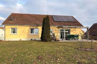 Haus kaufen in 91186 Büchenbach, Büchenbach - Freistehender Bungalow mit schönem Gartengrundstück und Doppelgarage in Büchenbach.