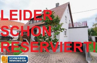 Haus kaufen in 89176 Asselfingen, Asselfingen - CHARMANT & RUHIG GELEGEN: Zweifamilienhaus mit Garage und schönem Garten in Asselfingen zu verkaufen
