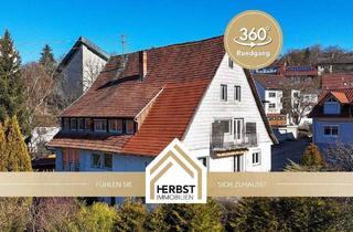 Haus kaufen in 78078 Niedereschach, Niedereschach - Projektchance: Zweifamilienhaus mit Entwicklungspotenzial - ca. 350m² Fläche auf 1000m² Grundstück!