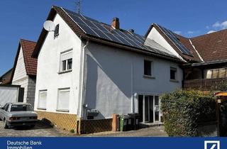 Haus kaufen in 76863 Herxheim, Herxheim - Zweifamilienhaus mit Potenzial und viel Platz in begehrter Lage von Herxheim