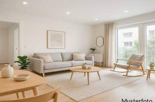 Wohnung kaufen in Melbeckstraße 6, 42655 Solingen, Solingen - WE099 - 1. OG Barrierefreie Senioren-Wohnung