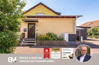 Wohnung kaufen in 92353 Postbauer-Heng, Auf 2 Ebenen: Wohnung mit Garten, 2 Stellplätzen, eigenem Eingang, EA: Klasse A, Einbauküche 2018