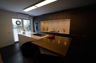 Wohnung kaufen in 80689 Laim, Neuwertige & Luxuriöses 5-Zimmer Wohnung in München mit Terrasse & Garten