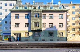 Wohnung kaufen in 80797 Schwabing-West, ** Gelegenheit ** Kernsanierte Altbauperle in Schwabing-West – Maßküche & Einbauten ** Bezugsfrei **