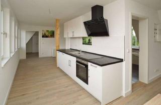 Wohnung kaufen in 01169 Naußlitz, "Sächsischer Reiterhof": voll möbliert im Dachgeschoss!