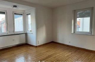 Wohnung kaufen in 92637 Weiden, Freundliche 3-Zimmer-Wohnung mit Balkon und Wohlfühlcharakter