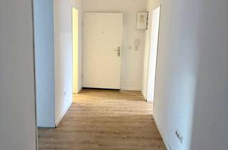 Wohnung kaufen in 68219 Rheinau, Eigenheim für die große Familie oder als Studenten-WG geeignete 4-Zimmer-Wohnung!