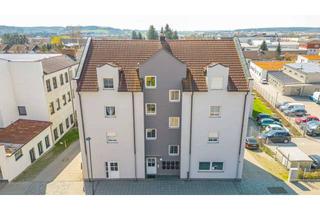 Wohnung kaufen in 84307 Eggenfelden, Schöne Dachgeschosswohnung mit Aufzug, ca. 70 m² WNF. -Tiefgarage in zentraler Lage in Eggenfelden