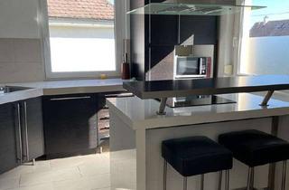 Wohnung kaufen in 71638 Ludwigsburg, Gepflegte 4-Zimmer Wohnung im 2. OG mit Balkon in Ludwigsburg