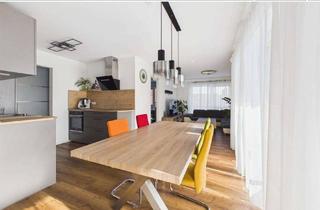 Wohnung kaufen in 84051 Essenbach, Neuwertige 3-Zimmer-Wohnung mit großem Sonnenbalkon und Einbauküche