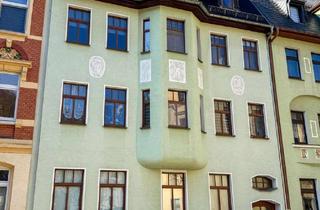 Wohnung kaufen in 08280 Aue, Vermietete Eigentumswohnung mit Balkon im Zentrum von Aue zu verkaufen!