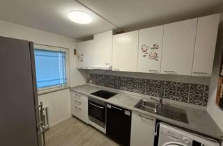 Wohnung kaufen in Moskauer Straße, 67069 Pfingstweide, Bezugsfrei, Renovierte 2,5 Zi., 4. OG, guter Zuschnitt, EBK, Balkon, Aufzug + geringe Erbpacht