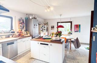 Wohnung kaufen in 71573 Allmersbach, Großzügige 6-Zimmer-Wohnung mit Garten, Terrasse, Garage und Einliegerwohnung