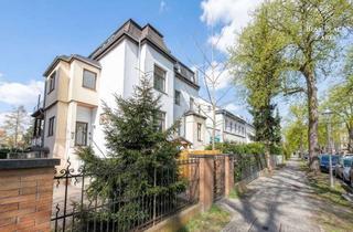 Wohnung kaufen in Jägerstraße 26, 12209 Lichterfelde, Modernisierte Altbauwohnung unweit vom Kranoldplatz!
