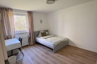 Wohnung mieten in 80995 Feldmoching-Hasenbergl, Erstbezug nach Sanierung! WG-Zimmer in 4er WG