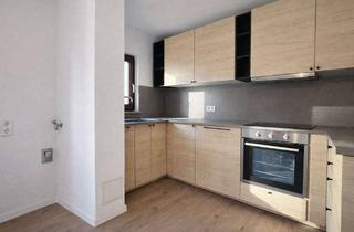 Wohnung mieten in 89073 Mitte, Zentrumsnahe renovierte 4-Zimmer Wohnung mit Balkon