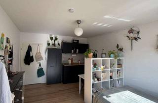 Wohnung mieten in Semmelstr. 47, 97070 Würzburg, Schönes WG-Zimmer mit eigener Küche und Balkon