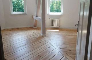 Wohnung mieten in Bahnhofstr. 23, 15344 Strausberg, Helle 2-Zimmer-Wohnung mit Dielenboden