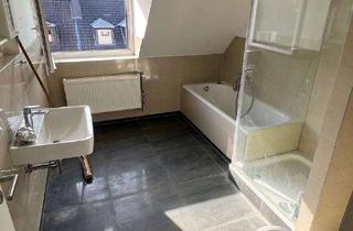 Wohnung mieten in Moltkestr 74, 47058 Duissern, Schöne ZENTRALE 75m² große Dachgeschoss Wohnung in Duissern