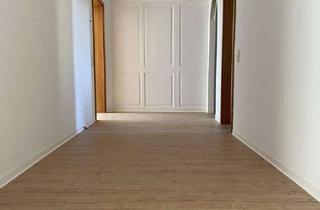 Wohnung mieten in 95028 Innenstadt, Renovierte großzügige 2-Raumwohnung in Innenstadtlage