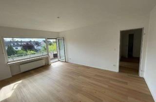 Wohnung mieten in Neusser Straße 350, 41065 Lürrip, Modernisierte 3-Zimmer-Wohnung mit sonnigen Balkon in MG
