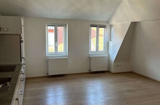 Wohnung mieten in Hauptstraße 152, 69117 Altstadt, Zentrale Dachgeschosswohnung Altstadtlage Dachterrasse